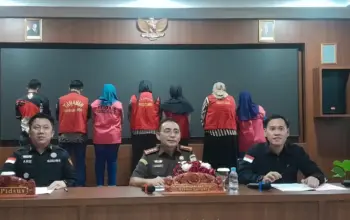 Kasus Korupsi Kredit Rakyat Rp2,5 Miliar, Delapan Agen dan Marketing Bank Himbara Ditahan Kejari Bandar Lampung 6 Kasus Korupsi Kredit Rakyat Rp2,5 Miliar, Kejari Bandar Lampung Tahan Delapan Agen dan Marketing Bank Himbara