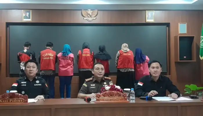 Kasus Korupsi Kredit Rakyat Rp2,5 Miliar, Delapan Agen dan Marketing Bank Himbara Ditahan Kejari Bandar Lampung