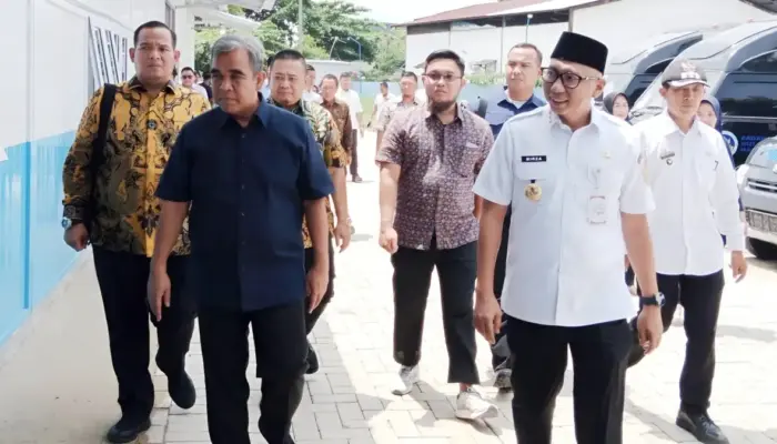 Ketua MPR RI Ahmad Muzani Apresiasi Program Pemenuhan Gizi di SPPG Bumi Waras Bandar Lampung