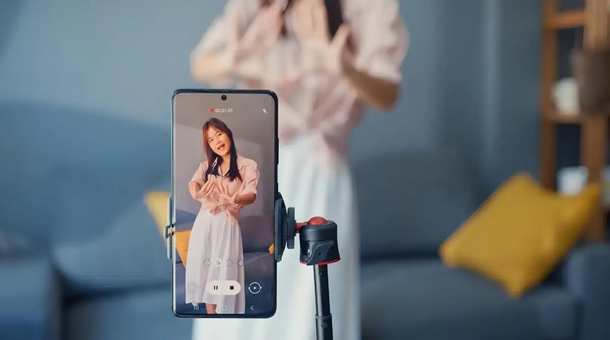 Komdigi Kaji Sertifikasi Wajib untuk Influencer, Aturan Baru Mengintip?