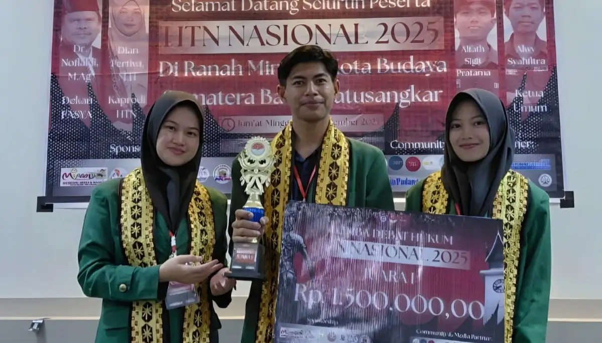 Mahasiswa Fakultas Syariah UIN Raden Intan Lampung Sabet Juara Debat Hukum Tata Negara Tingkat Nasional