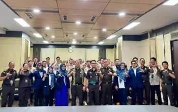 Mahasiswa Magister Hukum USBRJ Mulai Studi Lapangan: Dalami Transformasi Penegakan Hukum di Era Digital 3 Mahasiswa Magister Hukum USBRJ Dorong Transformasi Penegakan Hukum di Era Digital Lewat Studi Lapangan