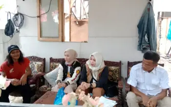 Mayang Suri Djausal Kunjungi Keluarga Korban Kebakaran di Tanjungkarang Pusat, Bawa Bantuan dan Harapan Baru 9 Mayang Suri Djausal Sambangi Keluarga Korban Kebakaran di Tanjungkarang Pusat