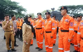 Pemkot Bandar Lampung Rangkai Peringatan Hari Pahlawan dengan Apel Siaga Bencana Hidrometeorologi 9 Pemkot Bandar Lampung Gelar Apel Siaga Hadapi Bencana Hidrometeorologi