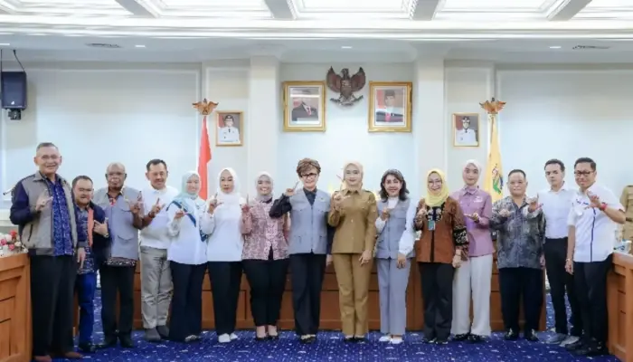 Pemprov Lampung Tegaskan Komitmen Bangun Hubungan Industrial Sehat di Hadapan Komisi IX DPR RI