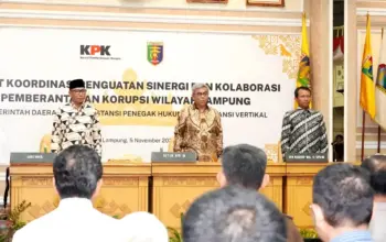 Pemprov Lampung dan KPK Perkuat Sinergi Pemberantasan Korupsi untuk Wujudkan Pemerintahan Bersih 7 Pemprov Lampung dan KPK Sepakat Perkuat Sinergi Cegah Korupsi demi Pemerintahan yang Bersih dan Transparan