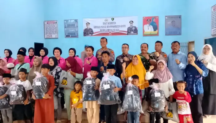 Polres Lampung Selatan Gelar Khitan Massal Gratis untuk Warga Tanjung Bintang