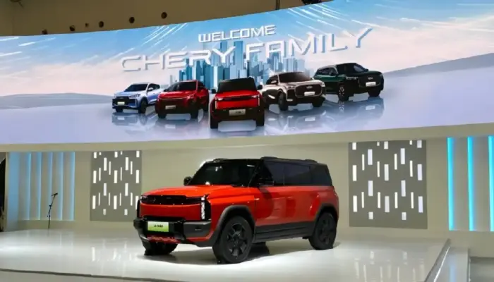 Chery J6T Resmi Dibanderol Mulai Rp525,5 Juta di GJAW 2025