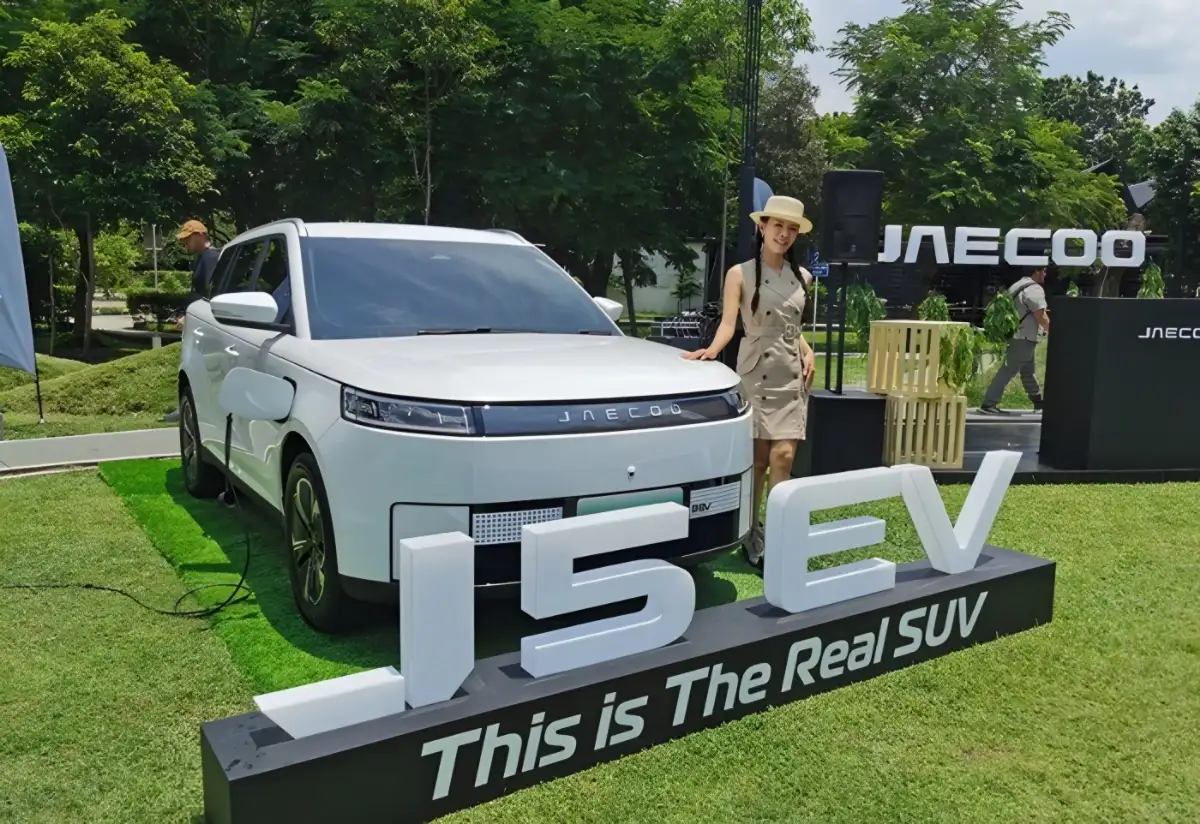Selisih Rp50 Juta, Ini Bedanya Varian Jaecoo J5 EV dari Sisi Fitur dan Spesifikasi