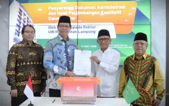 Senat UIN Raden Intan Lampung Serahkan Dokumen Administrasi dan Pertimbangan Kualitatif Calon Rektor 9 Senat UIN Raden Intan Lampung Serahkan Dokumen Administrasi dan Rekomendasi Kualitatif Calon Rektor
