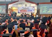 UFDK Bukittinggi Mewisuda 718 Lulusan Sarjana Kebidanan dan Profesi 11 UFDK Bukittinggi Luluskan Ratusan Sarjana Kebidanan dan Tenaga Profesi Baru