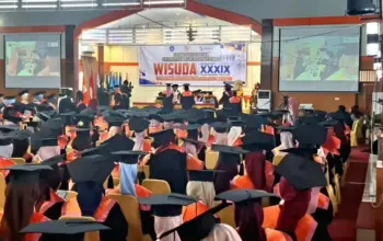 UFDK Bukittinggi Mewisuda 718 Lulusan Sarjana Kebidanan dan Profesi 4 UFDK Bukittinggi Luluskan Ratusan Sarjana Kebidanan dan Tenaga Profesi Baru