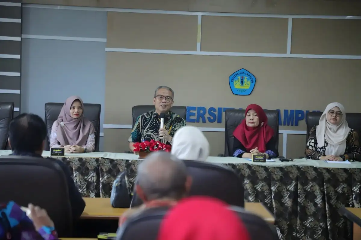 Universitas Lampung Sambut Purnabakti Dosen dan Tendik dalam Acara Resmi