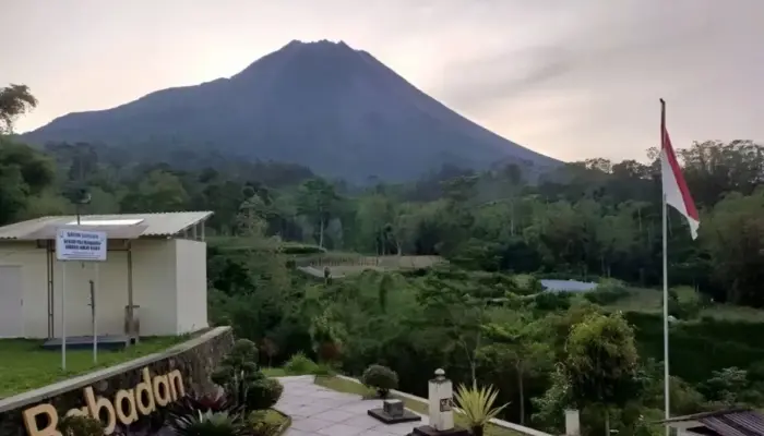 Gunung Merapi Kembali Aktif: 7 Guguran Lava dan 40 Gempa Tercatat Pagi Ini
