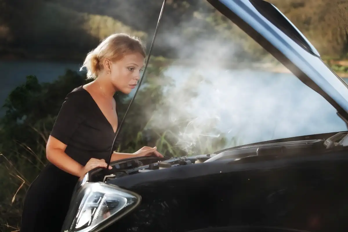 Waspada! Ini Penyebab Mobil Overheat yang Sering Diabaikan, Bisa Bikin Kantong Jebol!