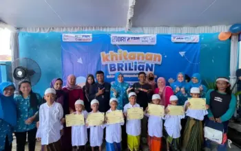YBM BRILiaN Bandar Lampung Gelar Khitan Massal, 100 Anak Nikmati Manfaat di Semarak HUT BRI ke-130 4 YBM BRILiaN Region 5 Bandar Lampung Selenggarakan Khitan Massal, 650 Anak Merasakan Manfaat HUT BRI ke-130
