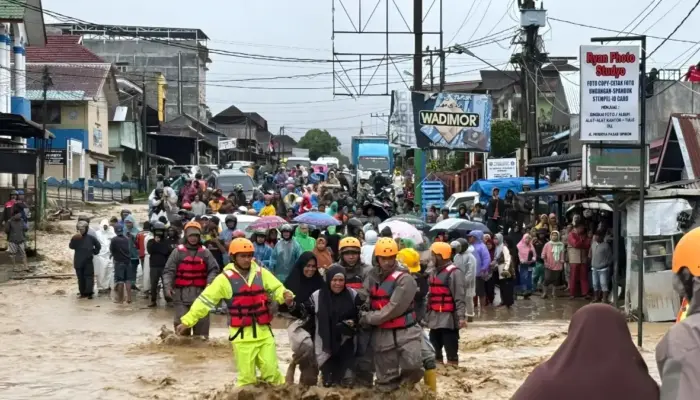 Banjir Aceh-Sumut-Sumbar Rusak 1.310 Site Telekomunikasi, Akses Komunikasi Warga Terganggu