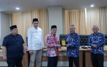 Asesor LAMDIK Apresiasi Kemajuan UIN Raden Intan Lampung dalam Monitoring Akreditasi 3 Asesor LAMDIK Apresiasi Kemajuan UIN Raden Intan dalam Monev Akreditasi