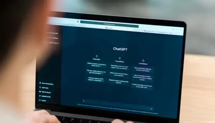 ChatGPT Jadi Media Iklan? Uji Coba Promosi OpenAI Picu Perdebatan Pengguna Global