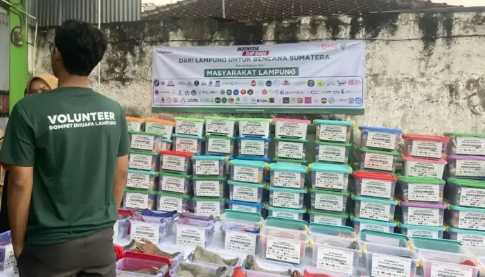 Dompet Dhuafa Lampung Kirim Truk Bantuan untuk Korban Bencana di Aceh