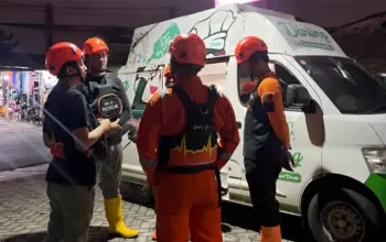 Dompet Dhuafa Lampung Kerahkan Dapur Keliling untuk Bantu Penanganan Banjir Besar di Sumatera 8 Dompet Dhuafa Lampung Terjunkan Dapur Keliling Bantu Korban Banjir di Sumatera