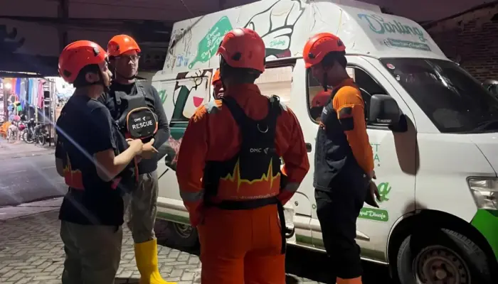 Dompet Dhuafa Lampung Kerahkan Dapur Keliling untuk Bantu Penanganan Banjir Besar di Sumatera