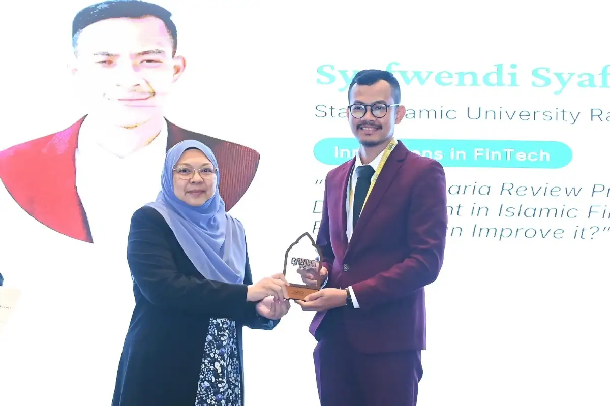 Dosen UIN Raden Intan Lampung Sabet Penghargaan Best Paper di Islamic Finance Symposium Brunei 2025