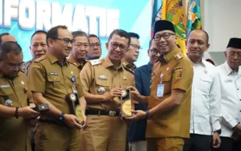 Gubernur Lampung Apresiasi OPD Berprestasi, Tegaskan Pentingnya Transparansi Informasi Publik