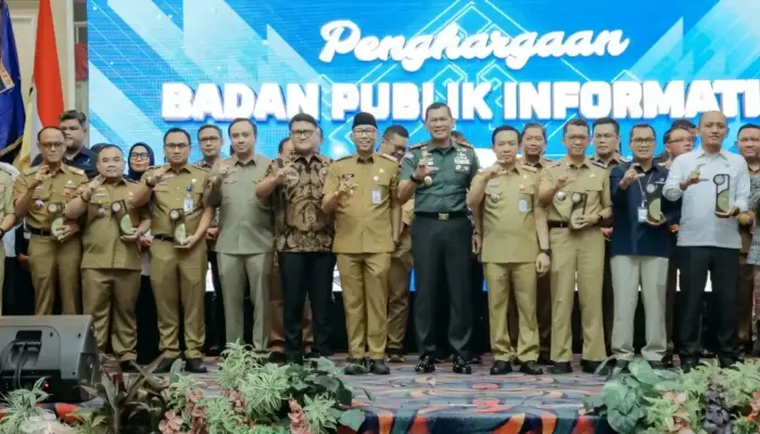 Gubernur Lampung Tekankan Transparansi, Beri Penghargaan Keterbukaan Informasi kepada OPD dan Instansi