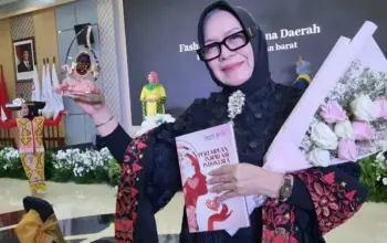 Guru Besar UIN Raden Intan Lampung, Prof. Dr. Hj. Nirva Diana, M.Pd., Raih Penghargaan Perempuan Inspirasi Indonesia 2025 dari IPEMI 5 Guru Besar UIN Raden Intan Lampung Dinobatkan sebagai Perempuan Inspirasi Indonesia 2025 oleh IPEMI