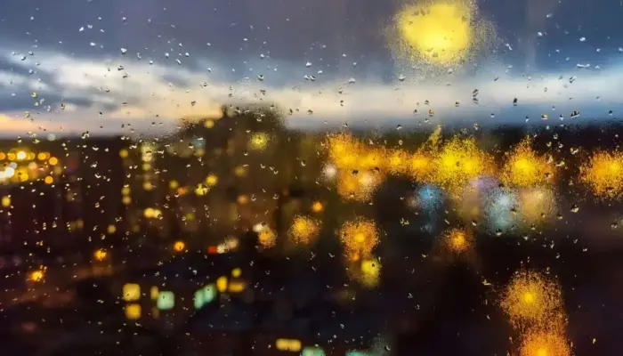 BMKG Keluarkan Peringatan Dini Hujan Lebat Menjelang Malam Tahun Baru 2026