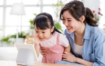 5 Cara Bijak Membimbing Anak Berinteraksi dengan Teknologi AI 8 Lima Cara Bijak Dampingi Anak Saat Berinteraksi dengan Teknologi AI