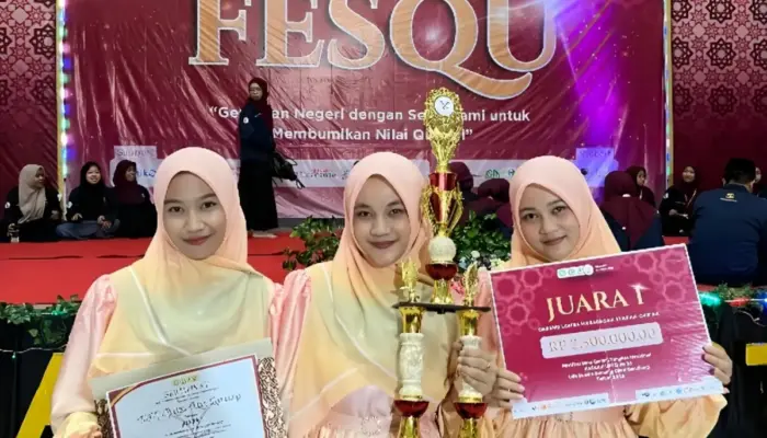 Mahasiswa UIN Raden Intan Lampung Raih Juara I Syarhil Quran Nasional di FESQU 2025 Bandung