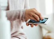 Musim Hujan Tiba, Begini Cara Ampuh Melindungi Gadget dari Kerusakan 10 Musim Hujan Tiba! Simak Cara Ampuh Merawat Gadget agar Tetap Aman