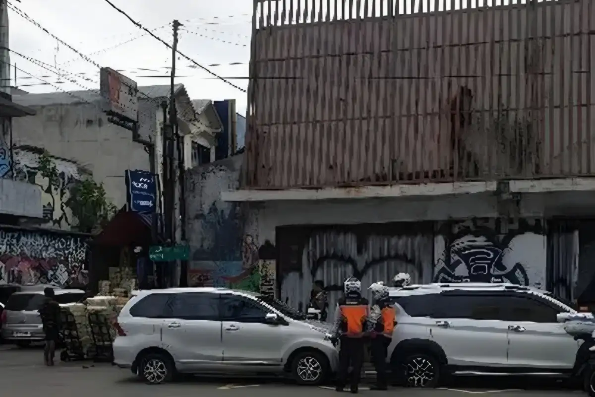 Parkir Liar di Jogja Jadi Sorotan, Wisatawan Bayar Rp20 Ribu Ban Mobil Digembosi