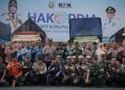 Pemkot Bandar Lampung Kirim 13 Truk Bantuan untuk Korban Banjir Sumatera, Lengkap dengan Dukungan Personel dan Logistik 13 Pemkot Bandar Lampung Salurkan 13 Truk Bantuan untuk Korban Banjir di Tiga Provinsi Sumatera