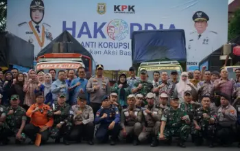 Pemkot Bandar Lampung Kirim 13 Truk Bantuan untuk Korban Banjir Sumatera, Lengkap dengan Dukungan Personel dan Logistik 6 Pemkot Bandar Lampung Salurkan 13 Truk Bantuan untuk Korban Banjir di Tiga Provinsi Sumatera