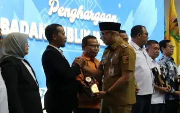 Polinela Raih Predikat Informatif 2025, Bukti Komitmen terhadap Transparansi Publik 5 Polinela Sabet Penghargaan Kampus Informatif 2025 dari Gubernur Lampung