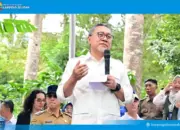 Menko Pangan Tegaskan Pentingnya Kelestarian Kawasan Gunung Rajabasa, Serahkan 3.000 Bibit Kopi dan Kakao kepada Petani 14 Salurkan 3.000 Bibit Kakao, Menko Pangan Tekankan Pentingnya Fungsi Hutan di Gunung Rajabasa