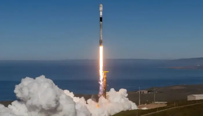 SpaceX Sukses Luncurkan 140 Muatan ke Orbit melalui Misi Transporter-15