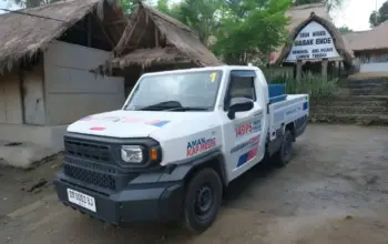 Toyota Hilux Rangga Turun Tangan, Salurkan Material Daur Ulang Plastik ke Sasak Ende