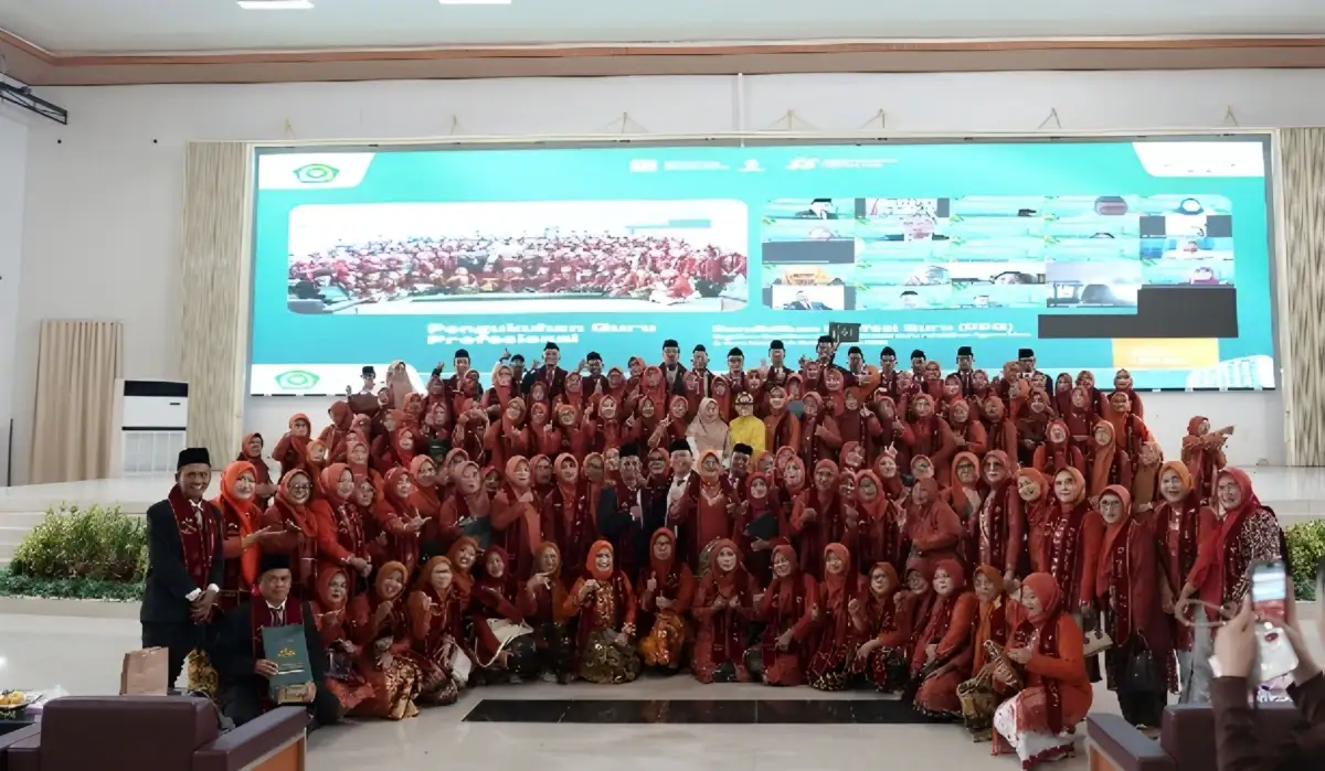UIN Raden Intan Lampung Kukuhkan 1.194 Guru PPG Batch I 2025 dari Berbagai Daerah