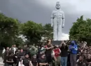 Warga Surabaya Turun Tangan Bela Nenek 80 Tahun, Kritik Ormas yang Dinilai Mengganggu