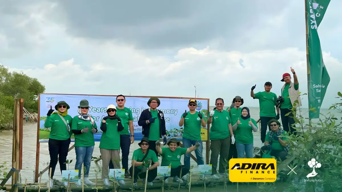 Adira Finance Tanam 350 Pohon Mangrove di Dusun Tangkolak, Karawang