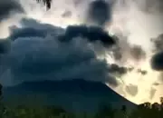 Aktivitas Gunung Merapi Masih Fluktuatif, Guguran Lava Teramati Hingga 2 Kilometer 9 Aktivitas Gunung Merapi Naik, Guguran Lava Capai Jarak 2 Kilometer