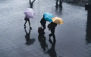 Awal Tahun Diguyur Hujan Lebat, BMKG Imbau Warga Waspada Cuaca Ekstrem