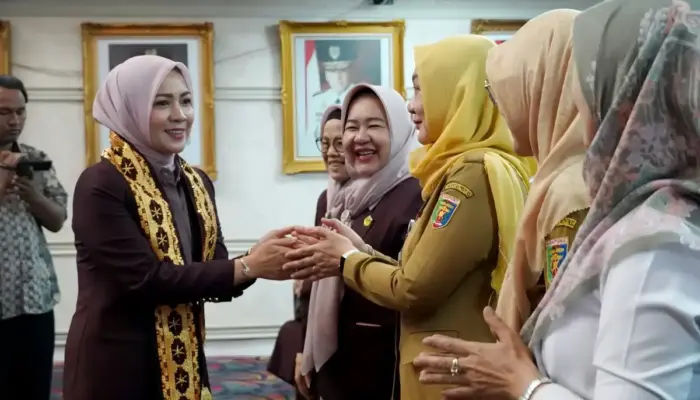 Pelantikan BKOW Lampung, Ketua TP PKK Tekankan Sinergitas Organisasi Wanita untuk Pembangunan Daerah
