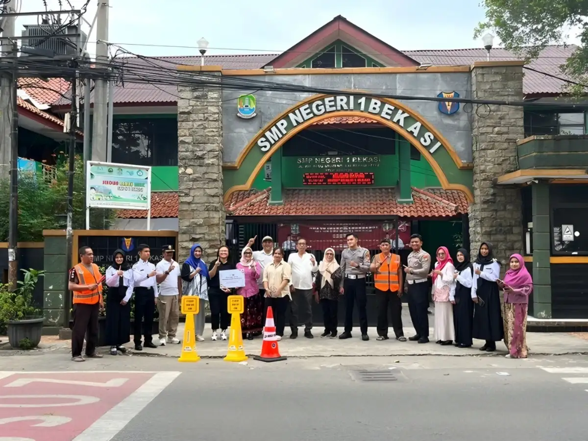 Bridgestone Indonesia Salurkan Bantuan untuk Korban Bencana di Sumatera dan Gelar Program Road Safety School