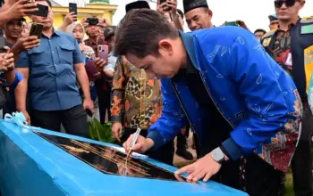 Bupati Egi Radityo Resmikan Jalan Kota Baru – Sinar Rejeki di Jati Agung