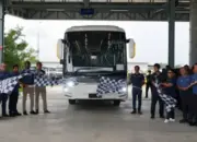 Bus Mercedes-Benz Made in Cikarang Kini Diekspor DCVI ke Thailand